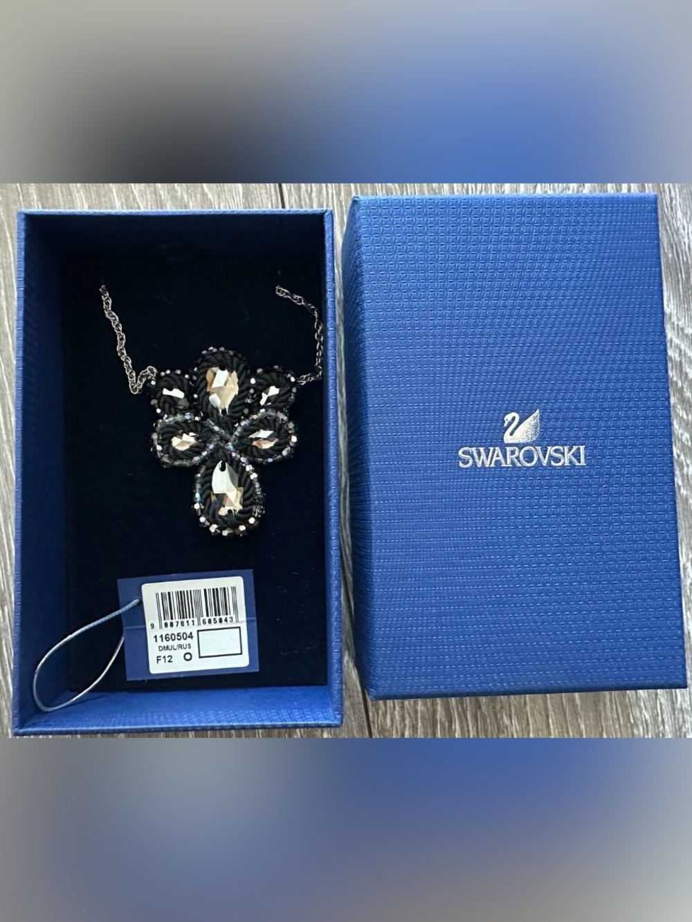 Authentic Swarovski Seductive Pendant Necklace, Hand-Made, 1160504. BNIB. RARE.